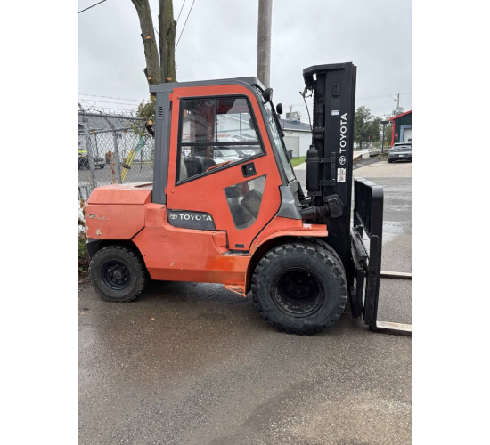 TOYOTA 7FDU45 VI500281